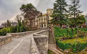 Els Jardins De La Martana